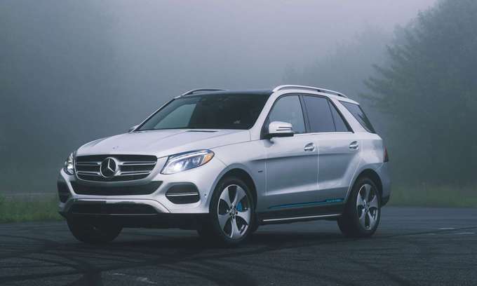 Top 10 xe sang bán chạy tại Mỹ năm 2017